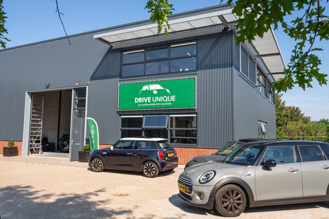 Drive Unique & Drive Premium.